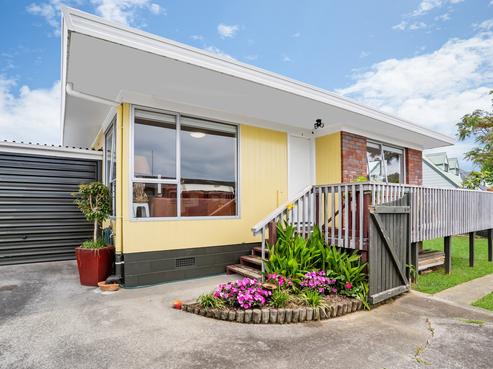 2/123 Pigeon Mountain Road, Half Moon Bay