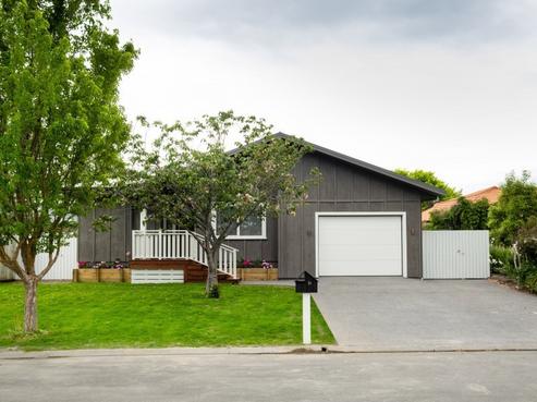 24 Woodlands Drive, Havelock North