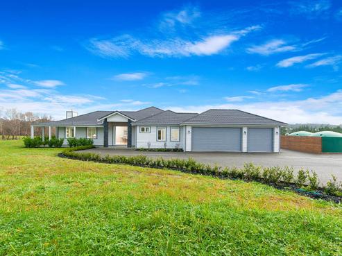 23 Merewhira Road, Paremoremo
