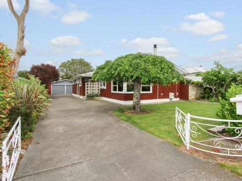 1034 Fitzroy Avenue, Mahora
