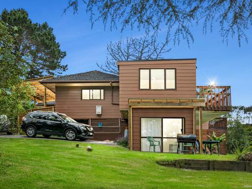 1143 Whangaparaoa Road, Tindalls Beach
