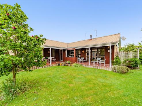 13C Holyrood Terrace, Waipukurau and Surrounds