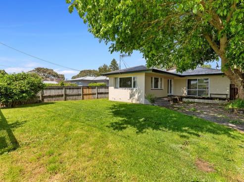 69 Dey Street, Hamilton East