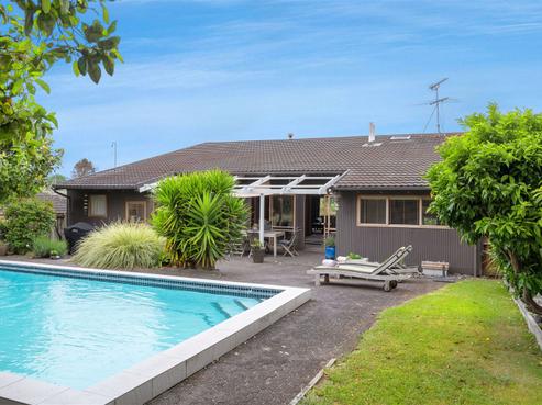 12 Anna Watson Road, Half Moon Bay
