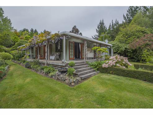 352 Parkers Bush Road, Waimate