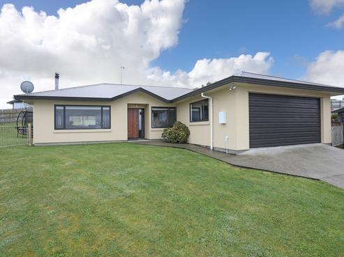 4 Logan Grove, Feilding
