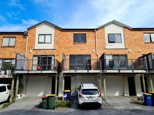 192/172 Mcleod Road, Te Atatu South