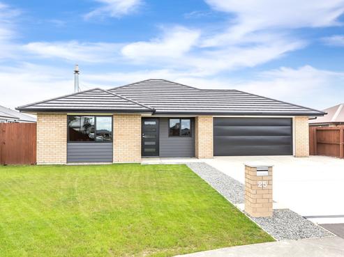 25 Full Moon Lane, Rolleston