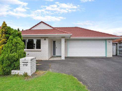 192 Botany Road, Botany Downs
