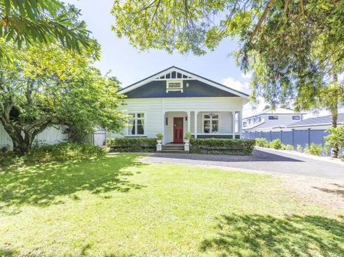 57 Beach Road, Pahurehure