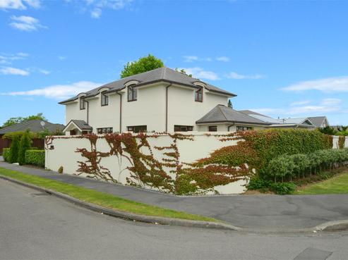 2 Ladbrokes Place, Fendalton