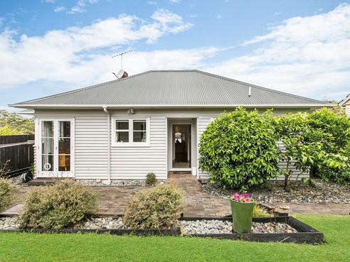 53 Kurahaupo Street, Orakei
