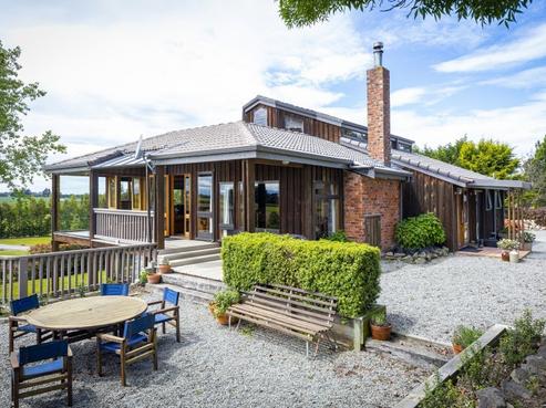 311 Pleasant Point Highway, Levels