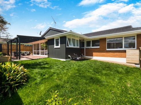 32 Tupaki Place, Pakuranga Heights