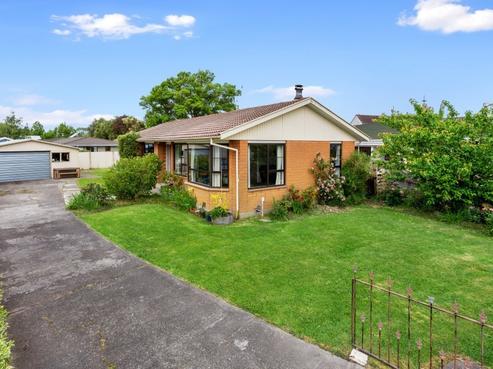 8 Luxton Place, Rangiora