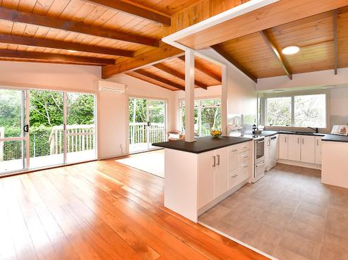 2127 East Coast Road, Stillwater