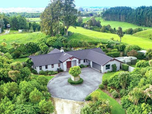 89 Tape Road, Hillsborough