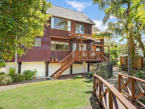 17C Sandown Road, Rothesay Bay