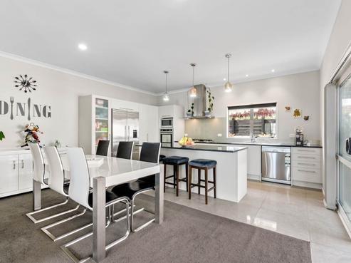 24 Lowburn Place, Goodwood Heights