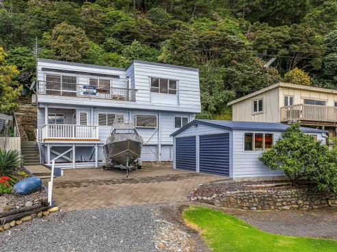 11 Creagh Street, Tapu