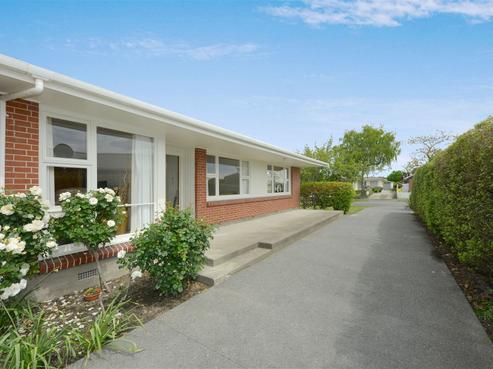 12 Longmuir Street, Ilam