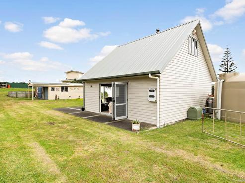 25 Westside Road, Port Waikato