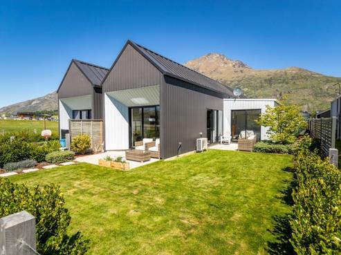 24 Stone Walls Terrace, Lower Shotover