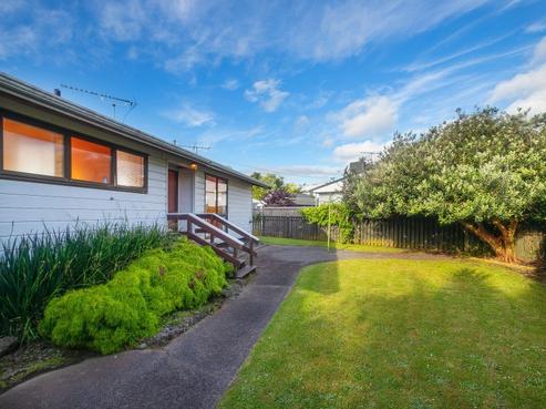 2/8 Chichester Drive, Rosehill
