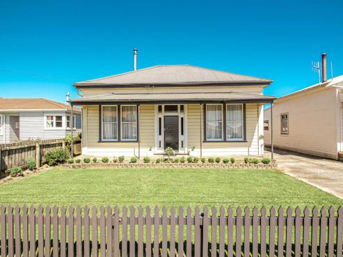 30 Derby Street, Westport