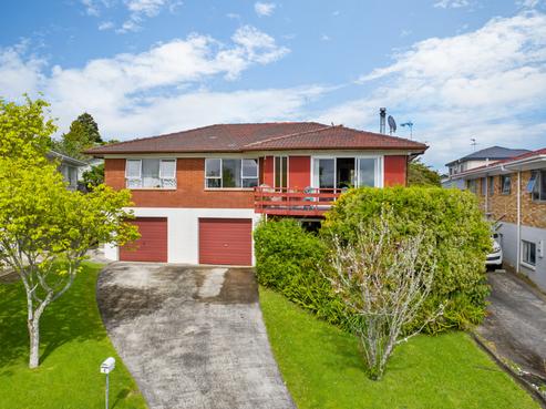 8 Bodi Place, Te Atatu South