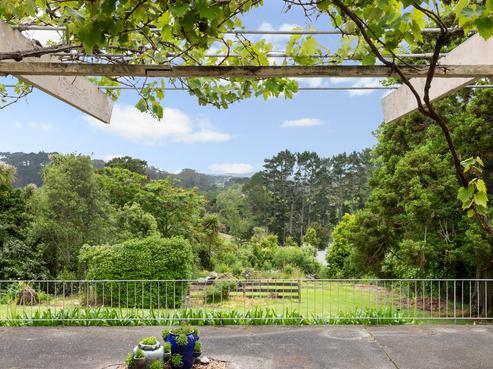 21 Mcentee Road, Waitakere