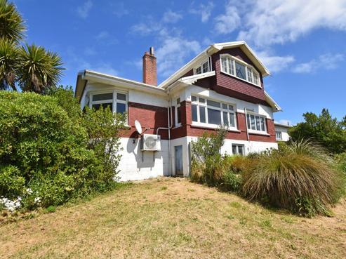 41 Blackwater Street, Bluff
