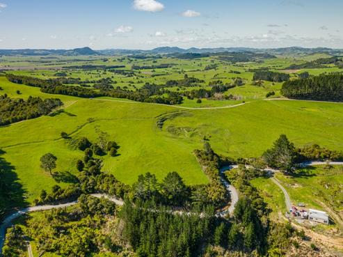 519 Crows Nest Road, Hukerenui and Surrounds