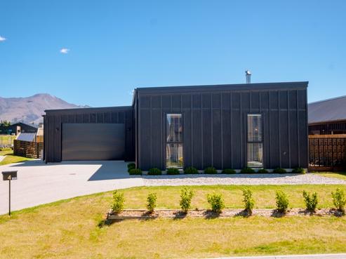 4 Courthill Lane, Wanaka