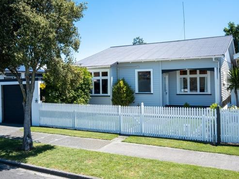 14 Campaign Street, Napier South