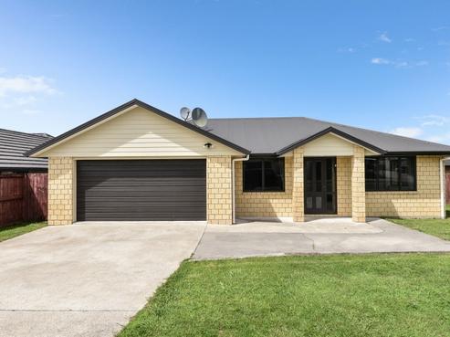 69 Farnborough Drive, Grandview Heights