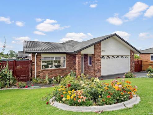 19 Chesterfield Way, Orewa