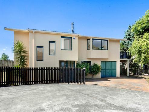 80J Tirimoana Road, Te Atatu South