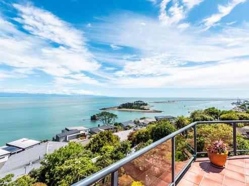57 The Cliffs, Britannia Heights