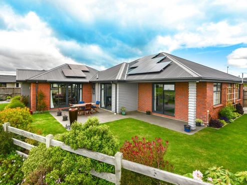 5 Four Peaks Drive, Aidanfield