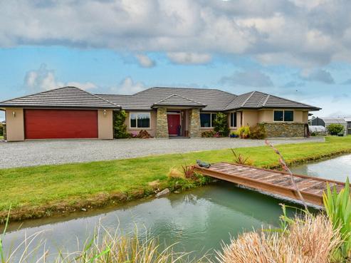 4 Whitcombe Place, Darfield