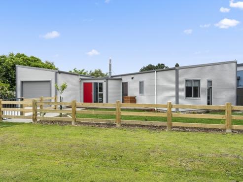 15A Roberts Street, Martinborough