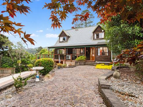 242 Forest Hill Road, Waiatarua