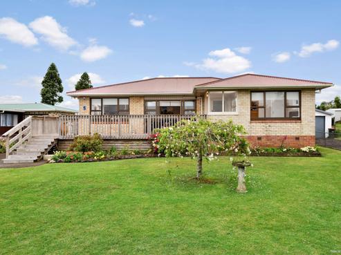 5 Booth Crescent, Tuakau