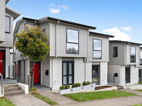 13/10 Silver Moon Road, Albany Heights