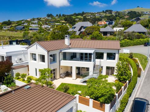 32 Drayton Drive, Mount Pleasant