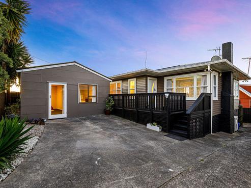 1/80 Sylvan Crescent, Te Atatu South