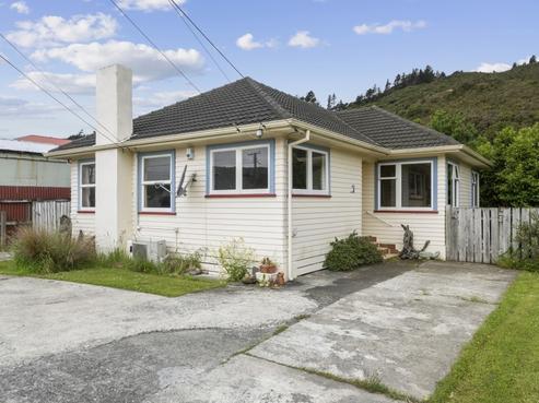59 Peel Place, Wainuiomata