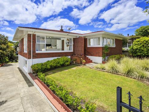 28 Northumberland Avenue, Belmont
