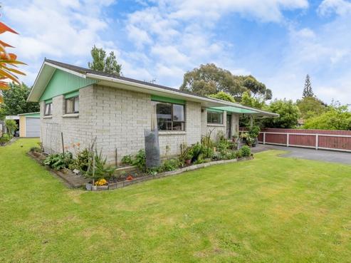 73A Kirk Street, Otaki